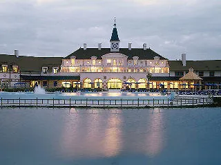 Marriott Village D'ille De France Hotel 5*